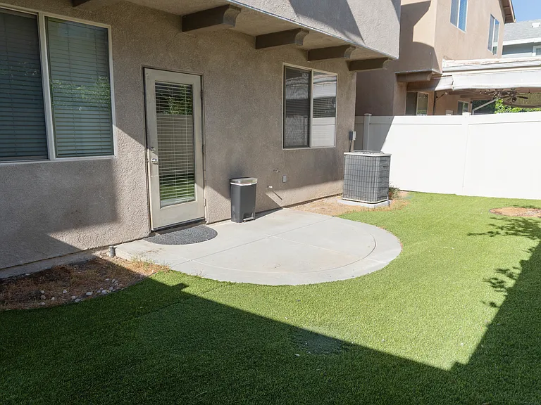 14356 Gilmore St — Photo 8