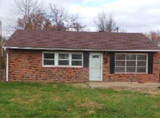 35 Dora Dr, Cahokia, IL 62206