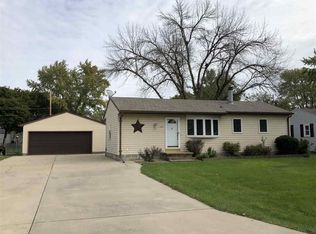 402 4th St, Washburn, IA 50702