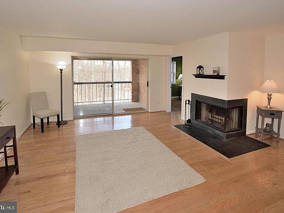 Check Out That Incredible Double Sided Fireplace!