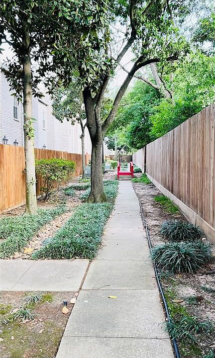 1st image of 17629 Red Oak Dr #7629