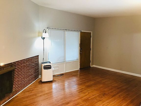 3rd image of 2037-2039 S 45th St