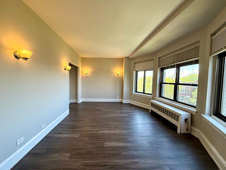 1st image of 1033 W Loyola Ave APT 701
