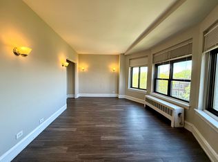 1033 W Loyola Ave APT 701, Chicago, IL 60626