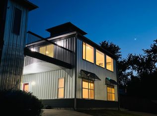 957 W Hughes St, Fayetteville, AR 72701