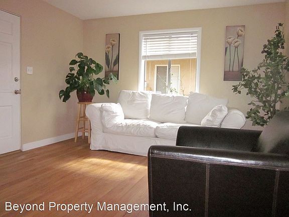 3rd image of 7144 Amherst St
