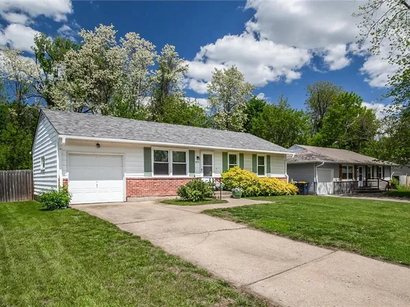 4379 N Drury Ave, Kansas City, MO 64117