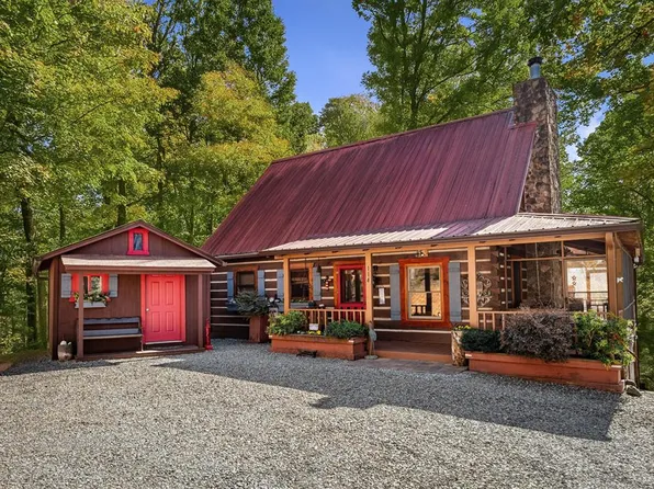 114 Hunterhill Way, Ellijay, GA 30540