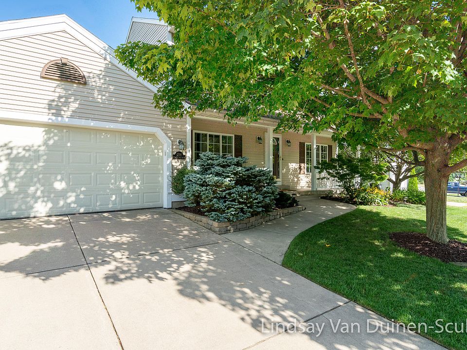 1st image of 4700 Meadow Lake Dr SE