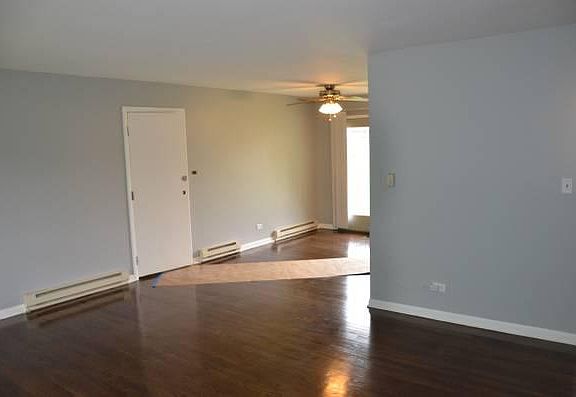3rd image of 13944 S Richardson Ave
