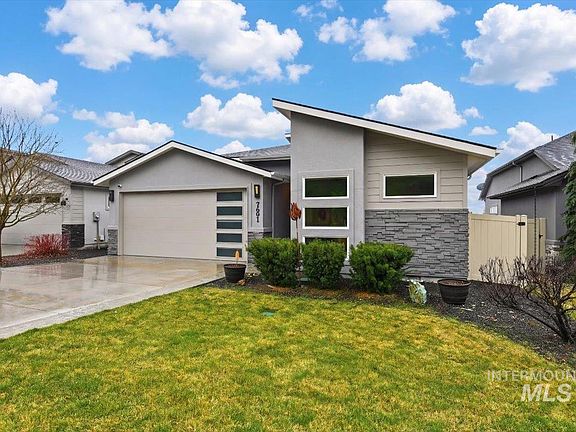 3rd image of 7691 W Hill Rd