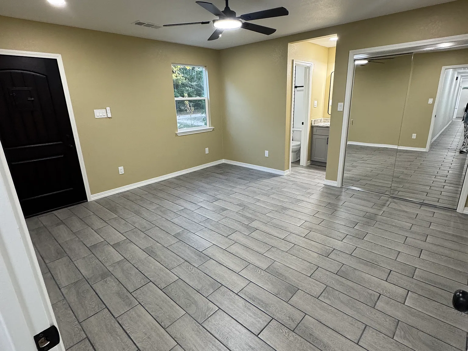 109 Cuchens Ln — Photo 2