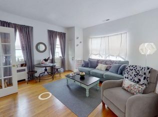 2001 Delancey St APT 3R, Philadelphia, PA 19103