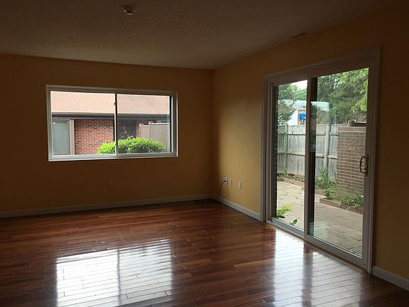 4th image of 2 Laurelwood Dr