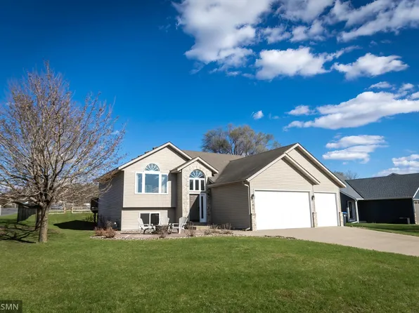 201 Pine St, Cannon Falls, MN 55009