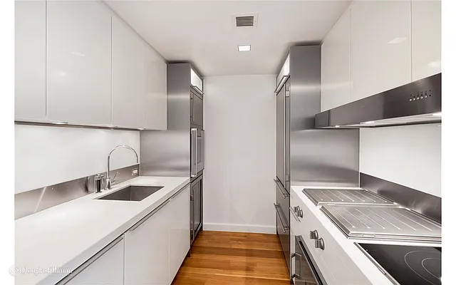 Rented by Douglas Elliman | media 28