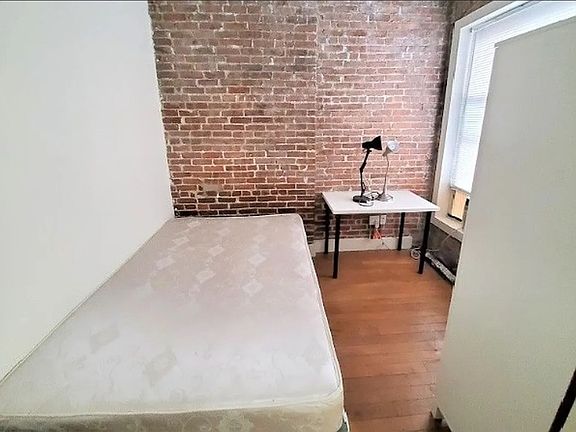 4th image of 971 Columbus Ave APT 7
