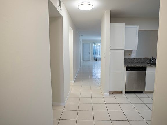 5th image of 9110 Fairbanks Ln APT 4