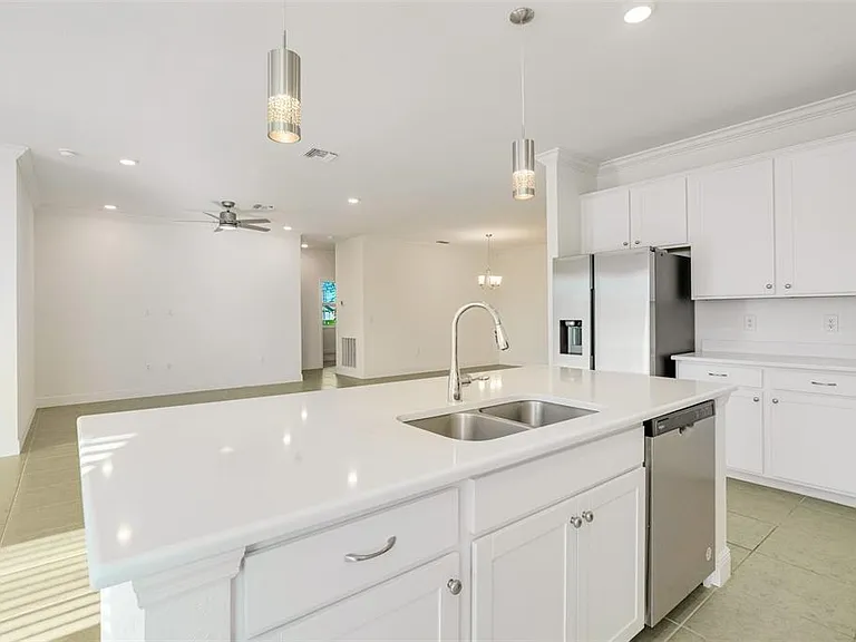 1452 SE 13th Terrace Cpe — Photo 12