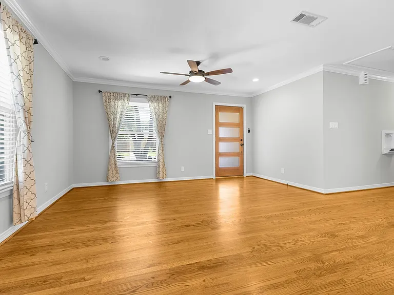 563 Hambrick Rd — Photo 17