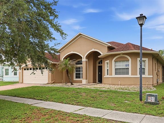 3rd image of 2901 Sweetspire Cir