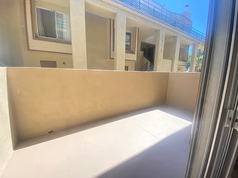 French Park Apartments — Photo 18