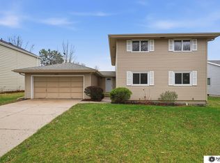 3425 Briarwood Ave, Lincoln, NE 68516