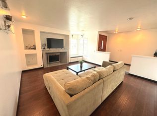 15140 Leeds Cir, Westminster, CA 92683