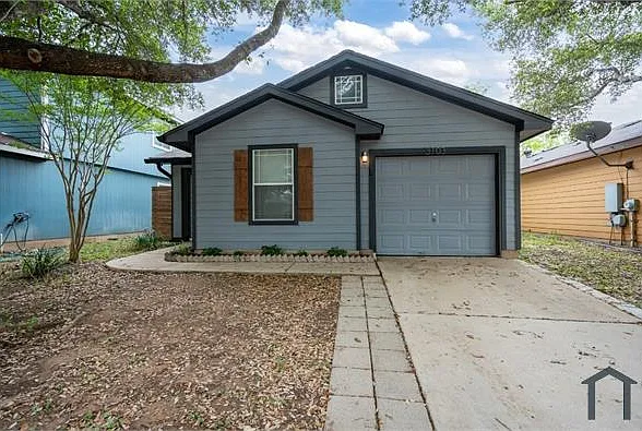3 bed, 1300 sqft, $2,200 — Photo 4