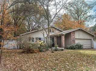 30 Heritage Dr, Kingston, RI 02881