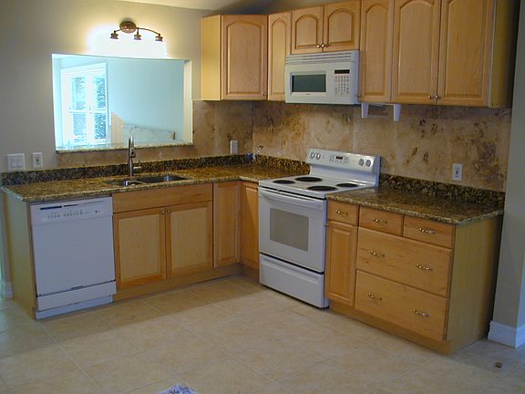 4th image of 5108 19th St N