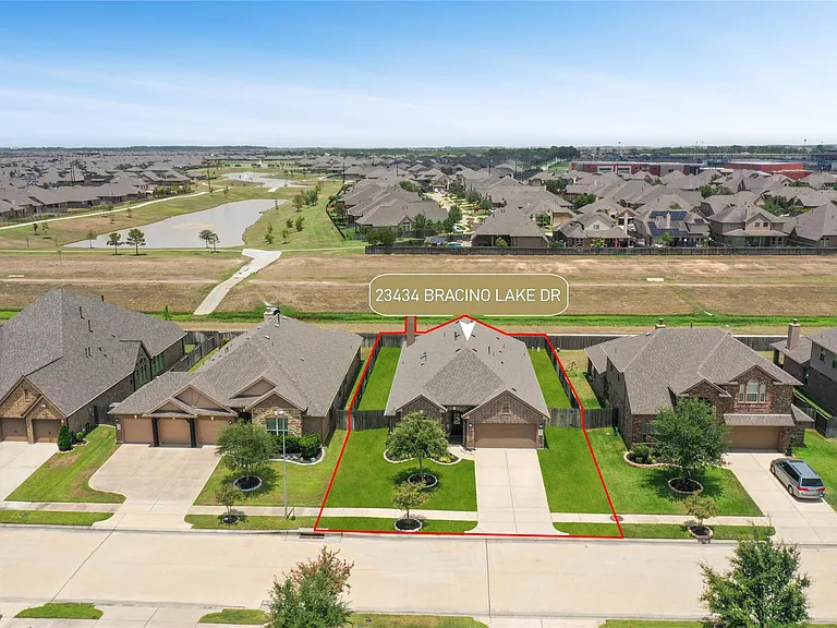 23434 Bracino Lake Dr — Photo 23