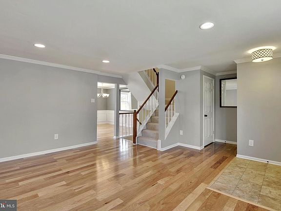 5th image of 6535 Birchleigh Way
