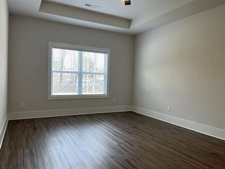 154 Fernhill Dr NW — Photo 4