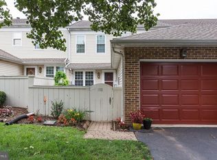 108 Eagles Nest Ct, Lancaster, PA 17601