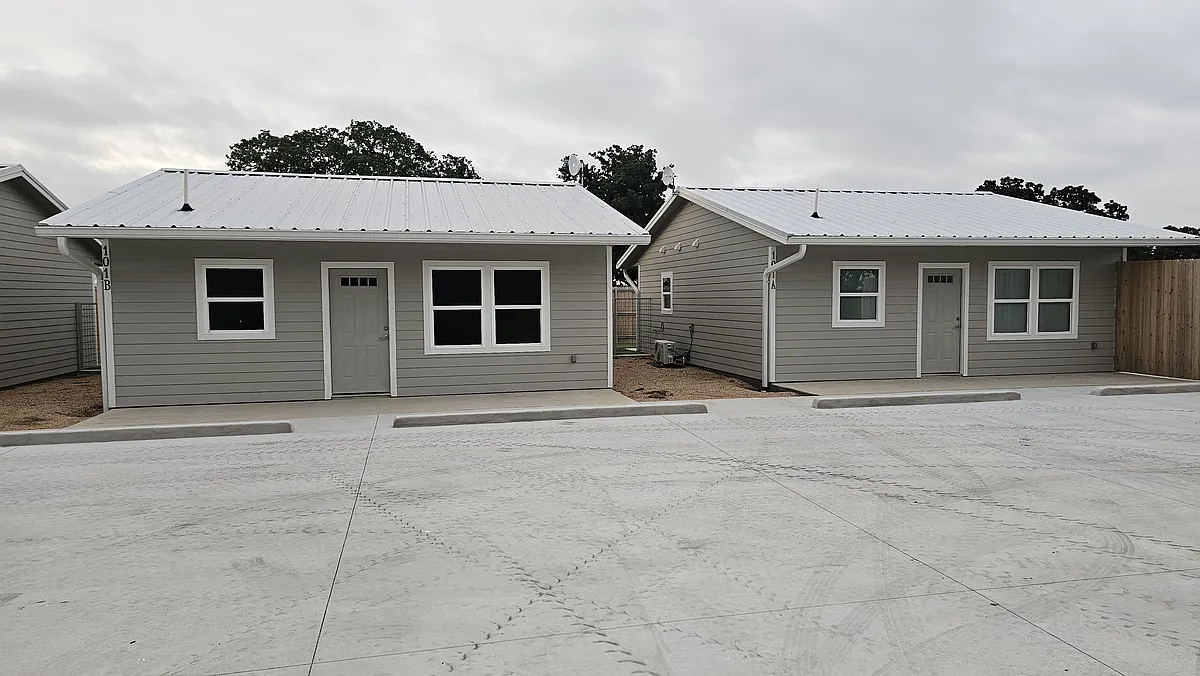 Building Photo - 101A Zurita Trl