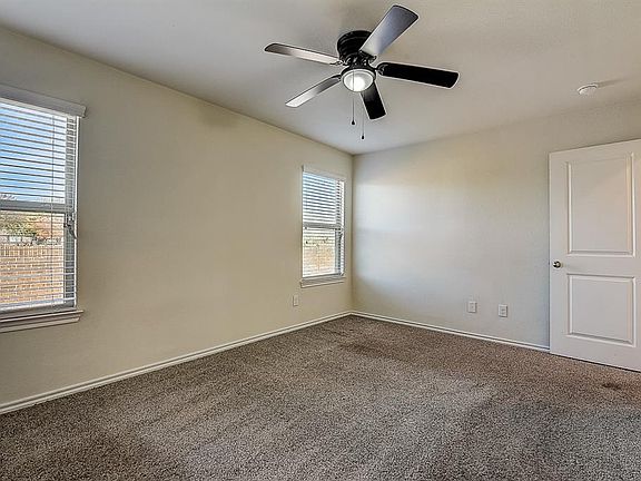 5th image of 1322 Meadow Creek Dr