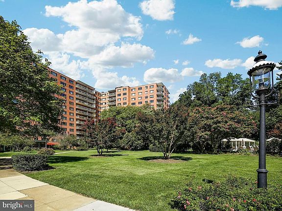5th image of 4201 Cathedral Ave NW APT 1208W