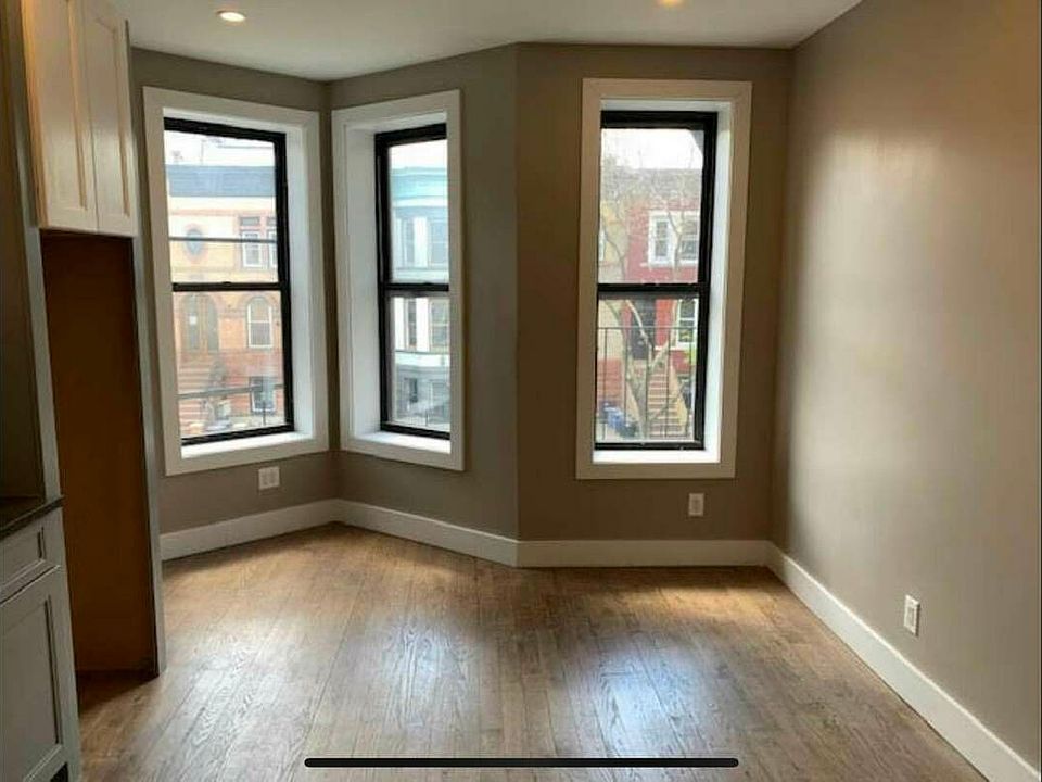 1st image of 865 Saint Johns Pl #1B