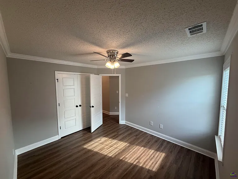 521 Edgarton Way — Photo 15