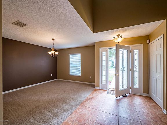 3rd image of 12324 Glenn Hollow Dr