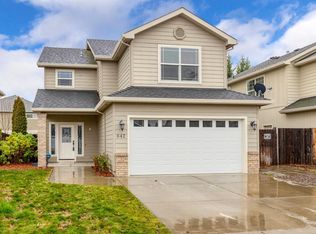 642 Spring Valley Dr, Medford, OR 97501