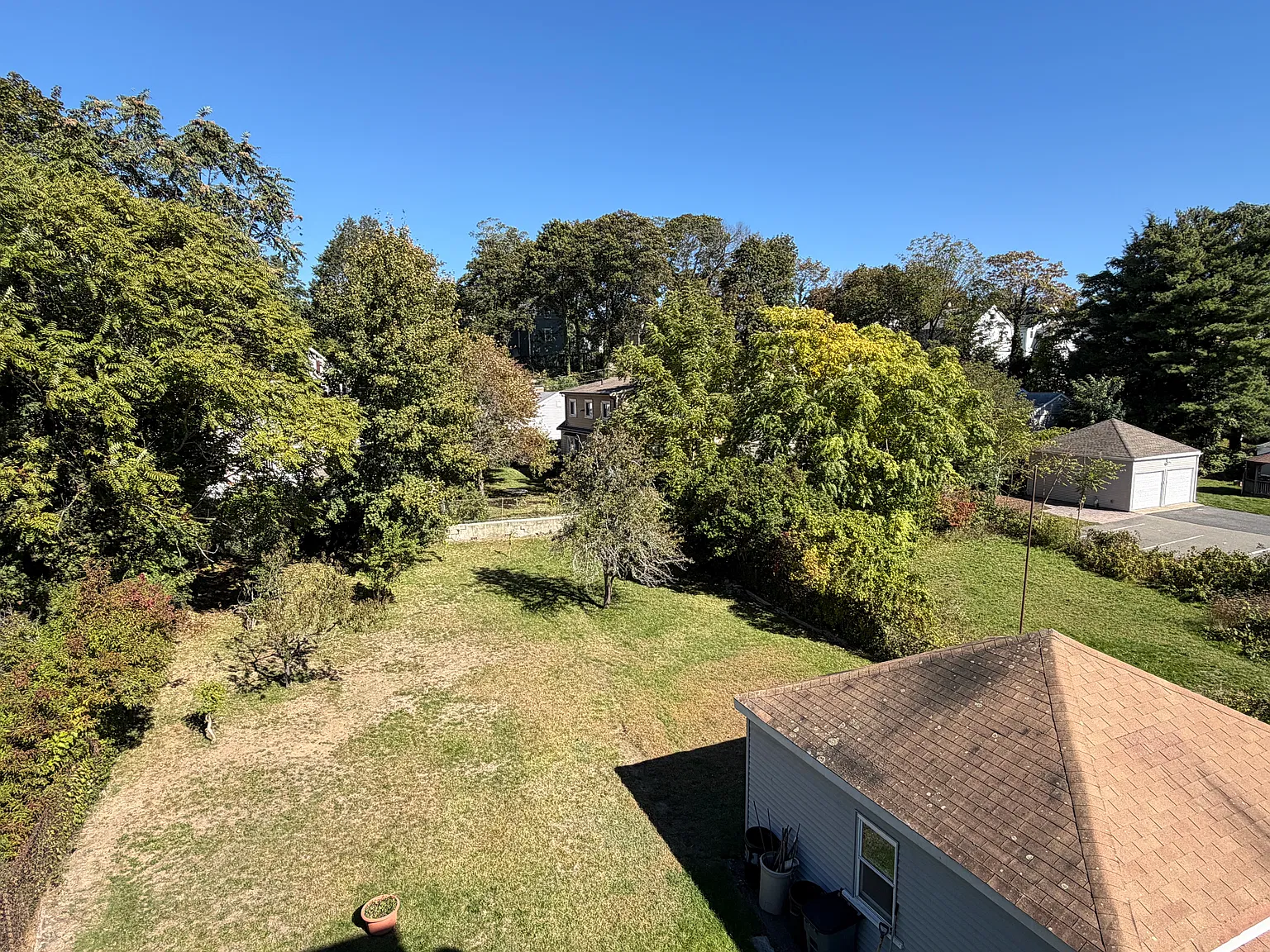 2 bed, 850 sqft, $2,000 — Photo 1