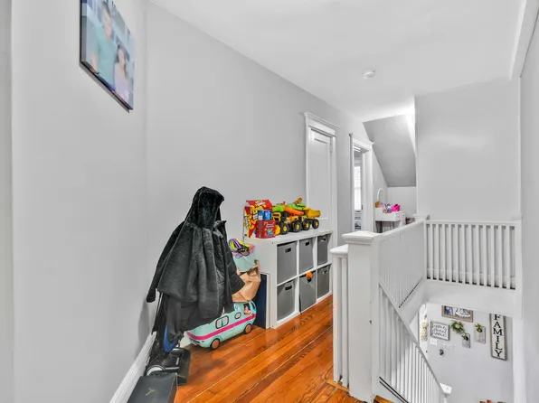 160-08 12th Road image 21 of 29