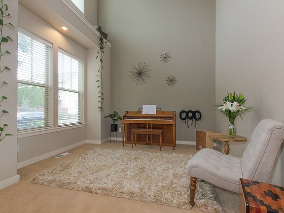 4th image of 6418 NE Woodview Dr