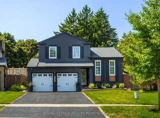2985 Dancer Ct, Mississauga, ON L5L 1Y5