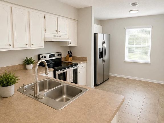 3rd image of 2503 Brigadoon Dr