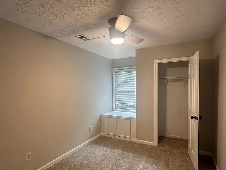 672 Millpond Rd — Photo 25