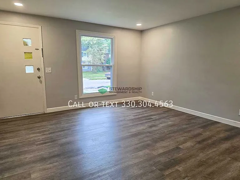 1740 Harvard Ave NW — Photo 6