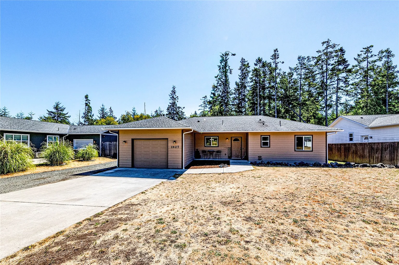 1427 Pendley Court photo 1